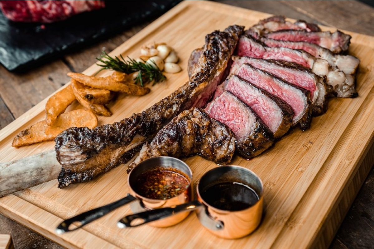 Aberdeen Angus Tomahawk Steak